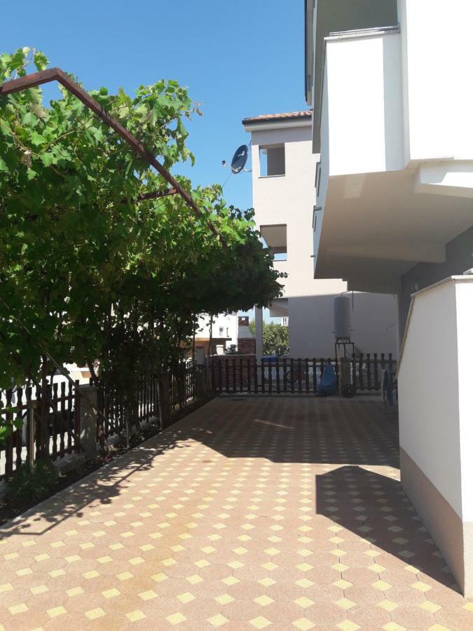 Apartmani Kuzmic Врси Екстер'єр фото