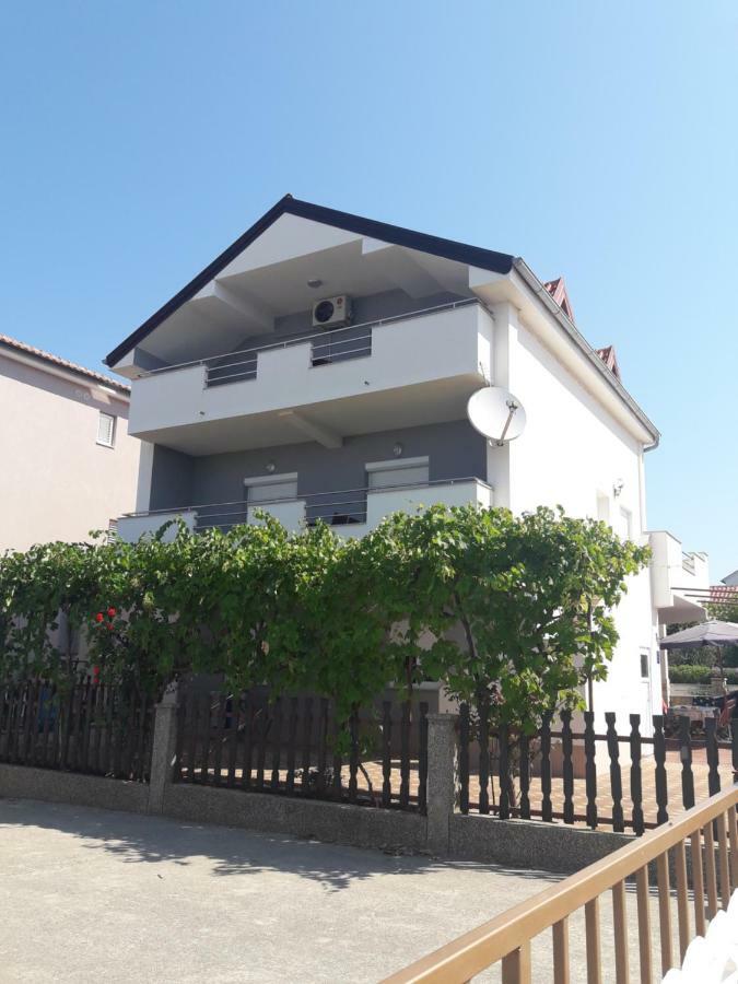 Apartmani Kuzmic Врси Екстер'єр фото